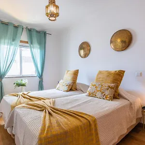 https://cozy-and-stylish-beach-flat.hotelaalgarve.com