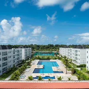 https://palm-village-acqua-paraiso-no-cupe.portodegalinhashotels.com